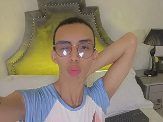 EthanCoxx19