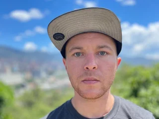 aaron_skye_x profile