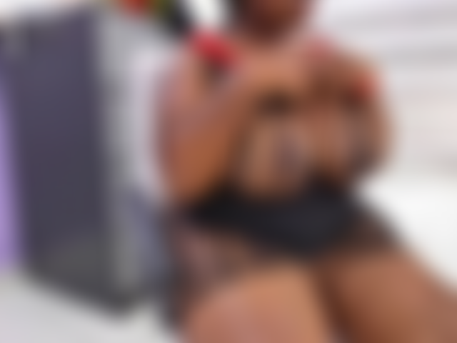 Suce des seins.